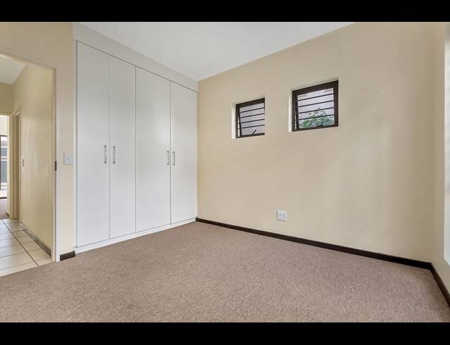 2 BEDROOM APARTMENT FOR SALE IN BRYANSTON